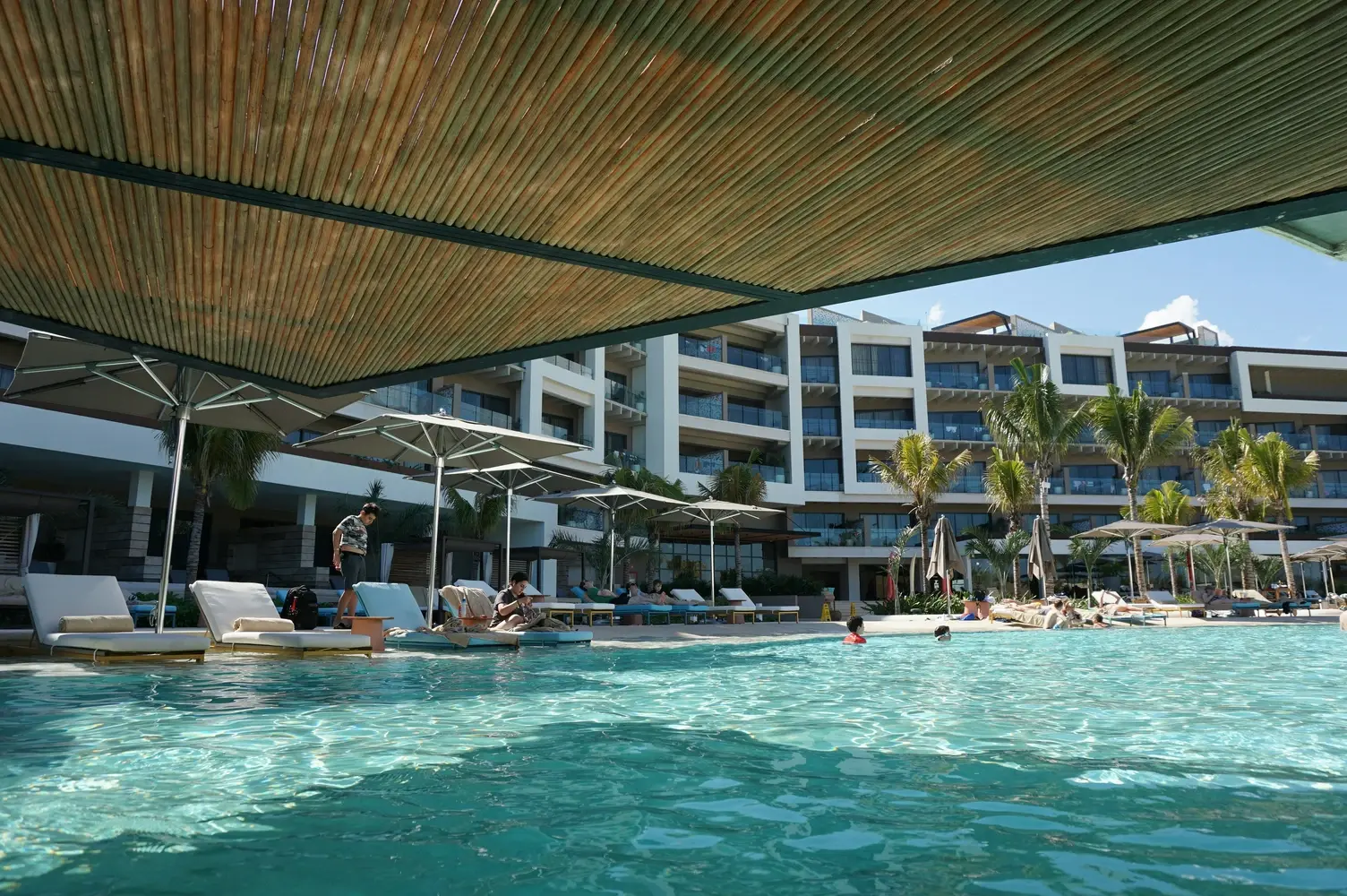 <h3 style="text-align: center;"><strong>Cheap Summer Holidays</strong></h3>