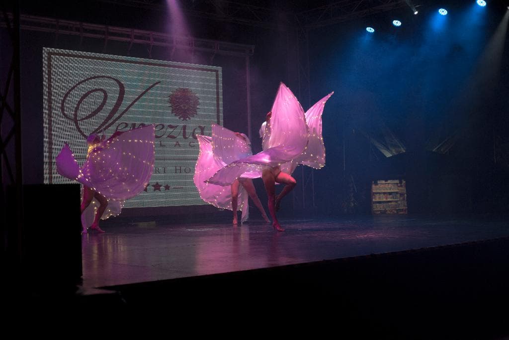 undefined image 33