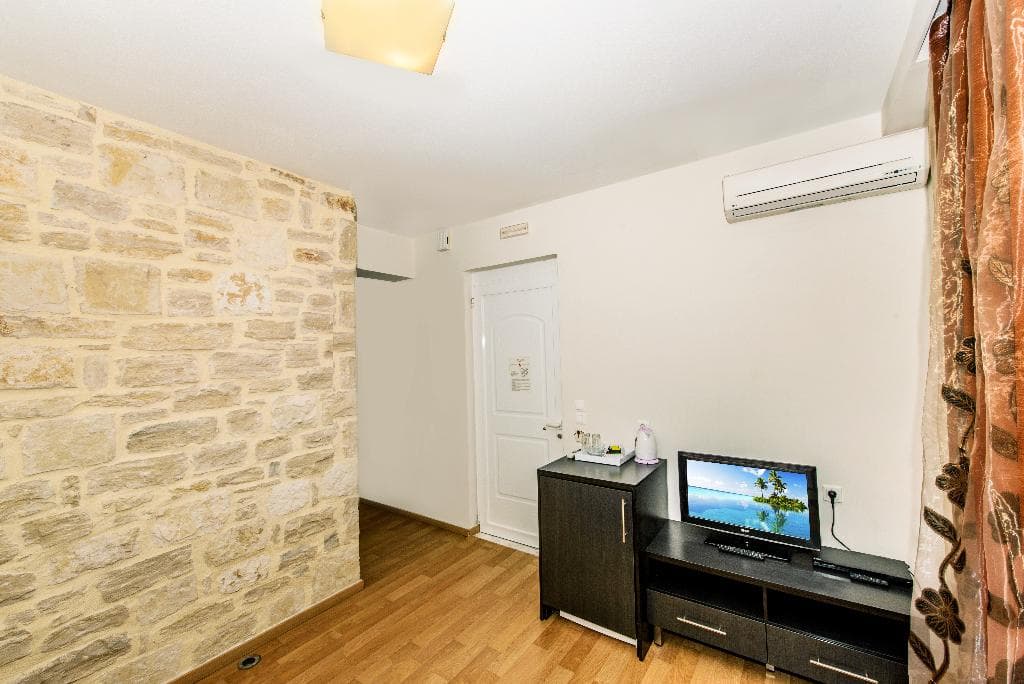 undefined image 106