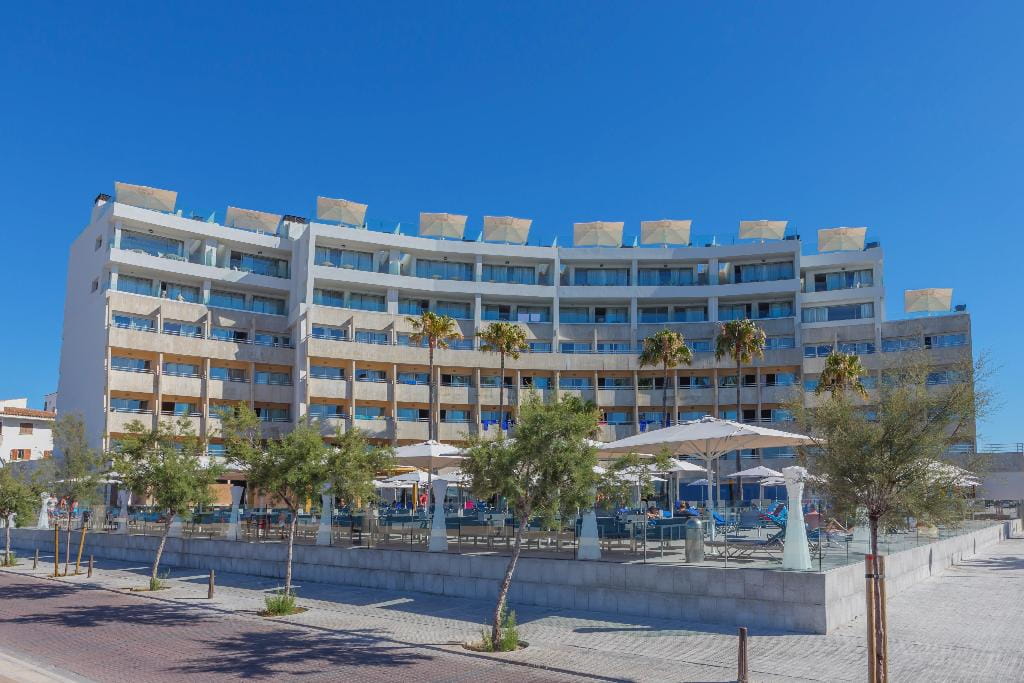 Fontanellas Playa Aparthotel