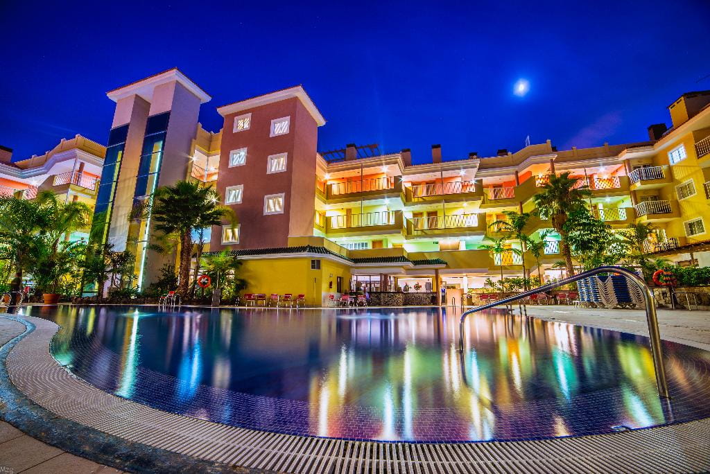 Chatur Costa Caleta Hotel