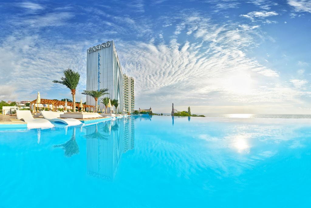 International Hotel Casino & Tower Suites