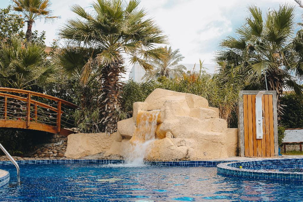 Dubai Marine Beach Resort And Spa Hotel