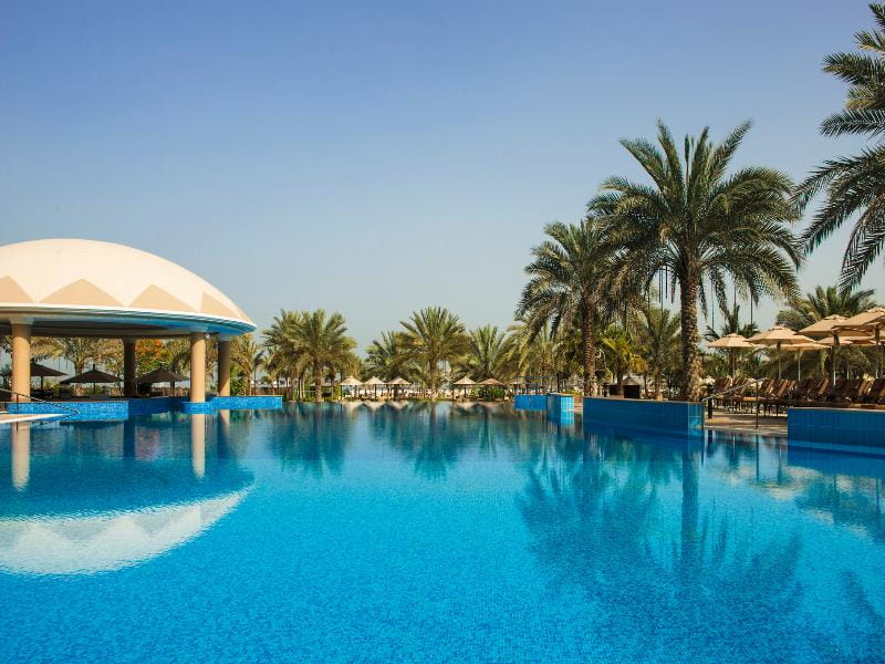 Le Royal Meridien Beach Resort And Spa Hotel