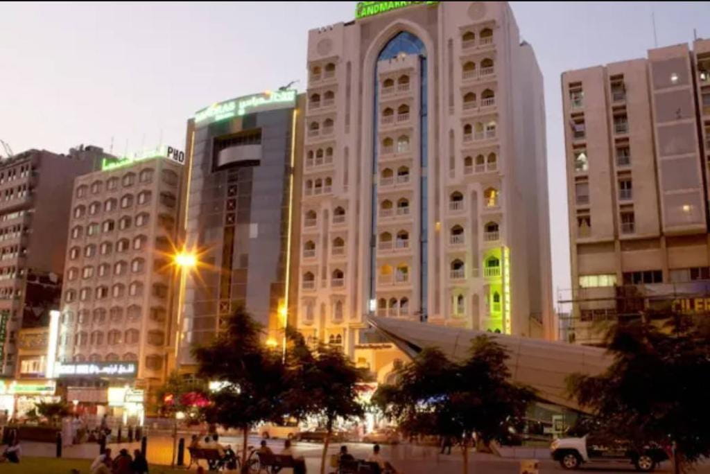 Landmark Plaza Hotel