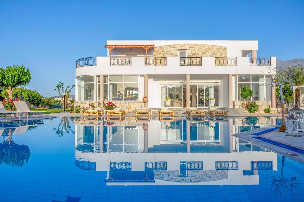 Maria Rousse Studios Hotel