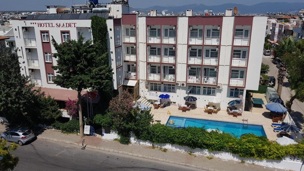 Saadet Hotel