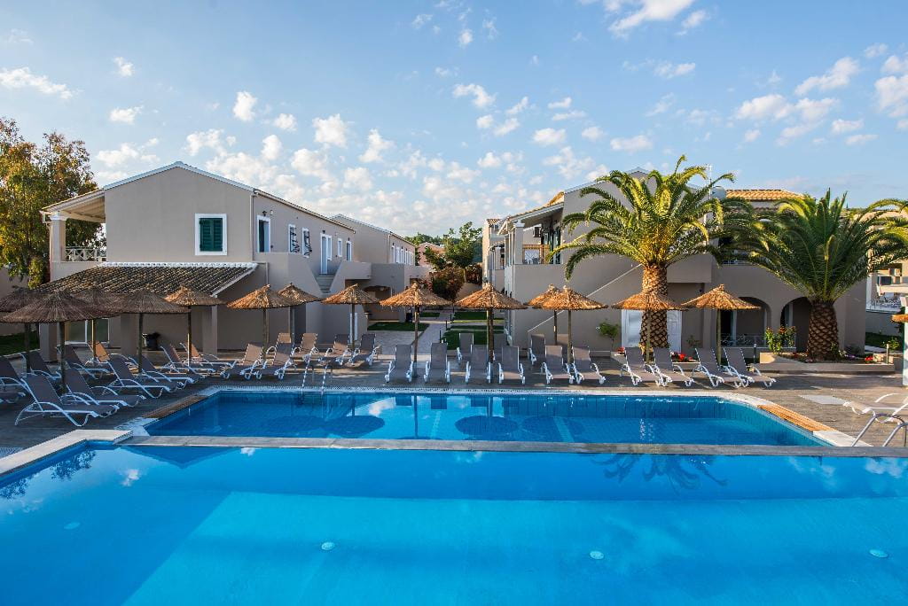 Amour Holiday Resort