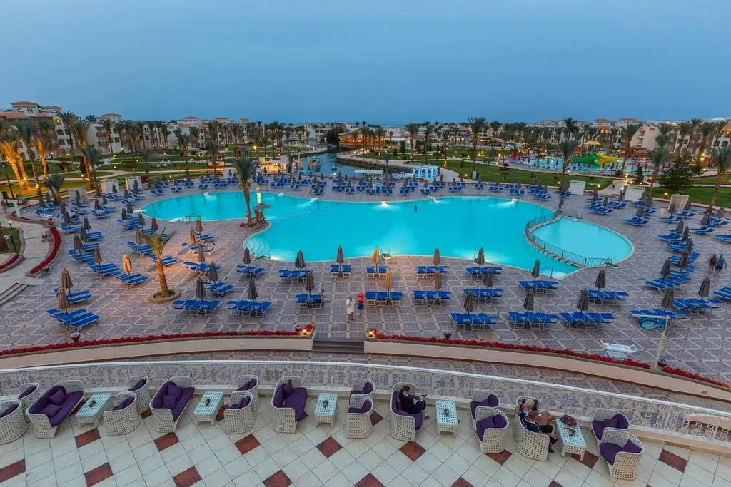Pickalbatros Dana Beach Resort