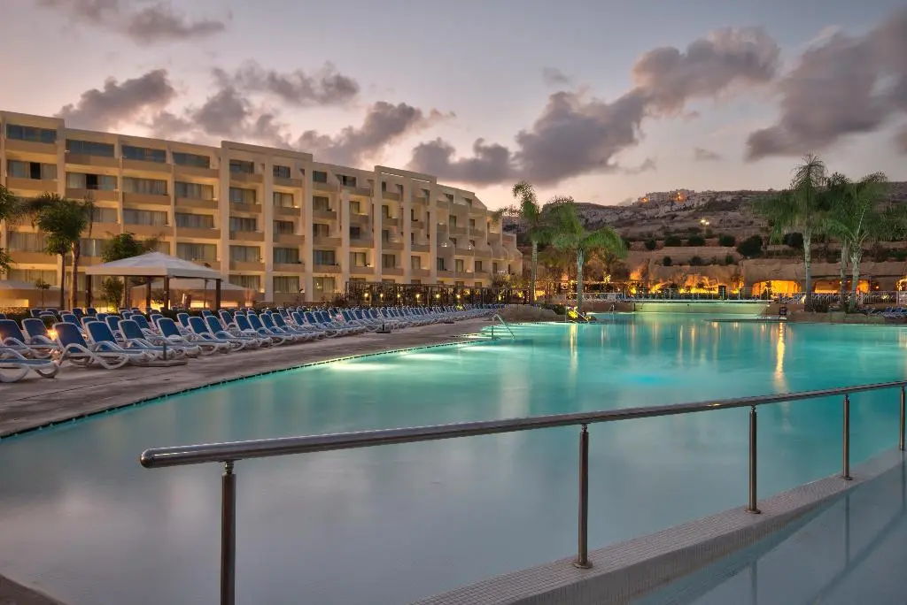 db Seabank Resort + Spa – All Inclusive