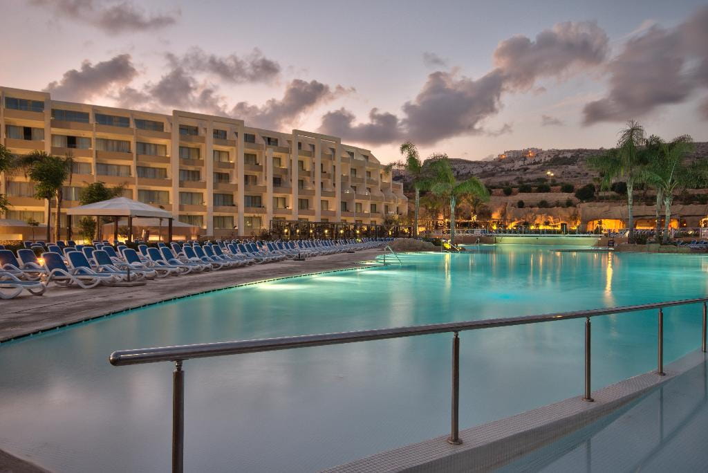 db Seabank Resort + Spa – All Inclusive