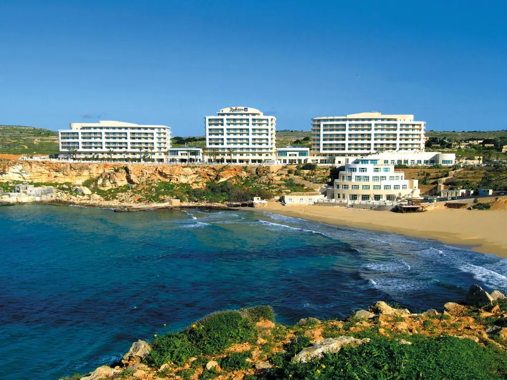 Radisson Blu Golden Sands Resort & Spa