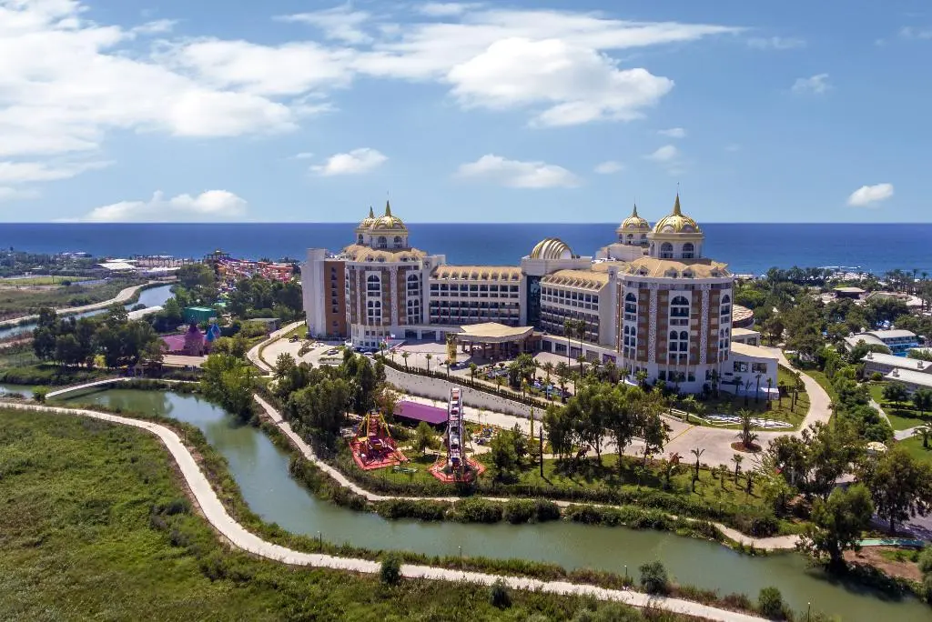 Delphin Be Grand Resort Lara