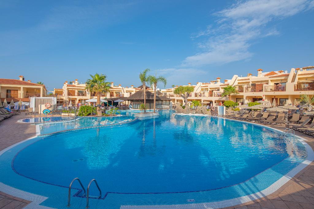 Royal Sunset Beach Club