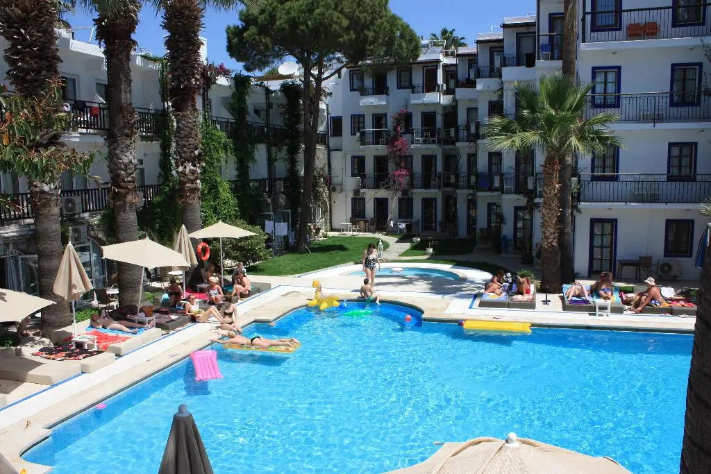 Sami Beach Gumbet
