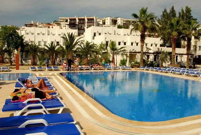 Nagi Beach Hotel