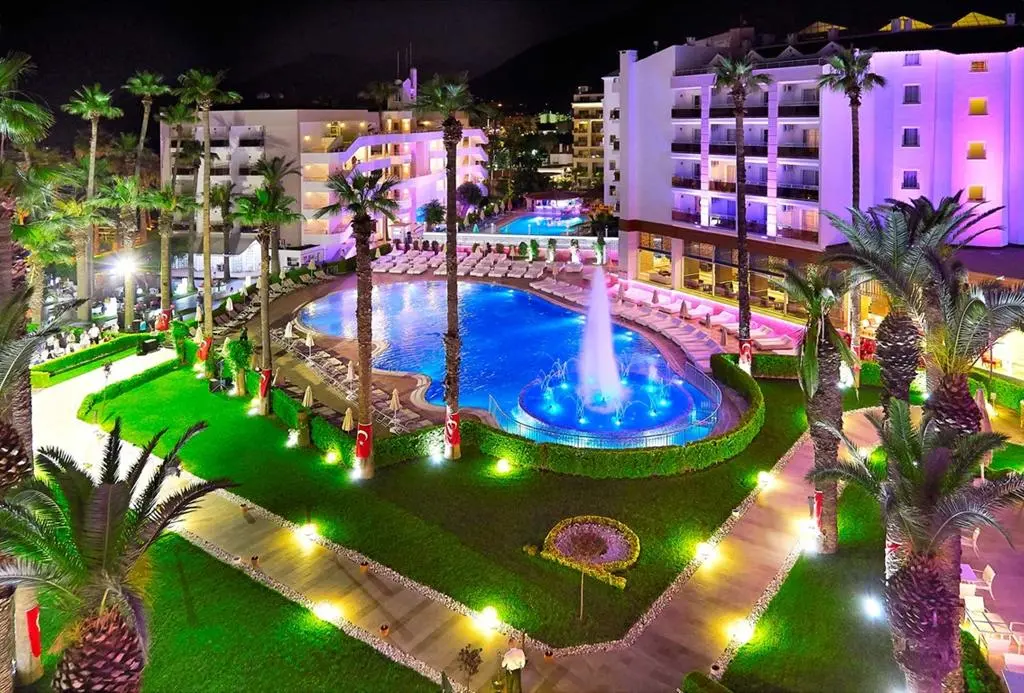 Prime Beach Hotel(Ex.Ideal Prime Beach)