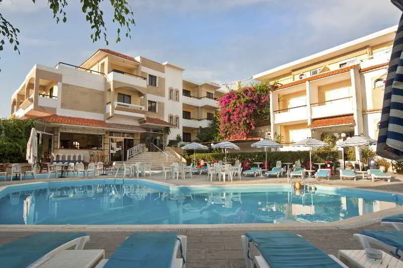 Kassandra Family Aparthotel and SPA