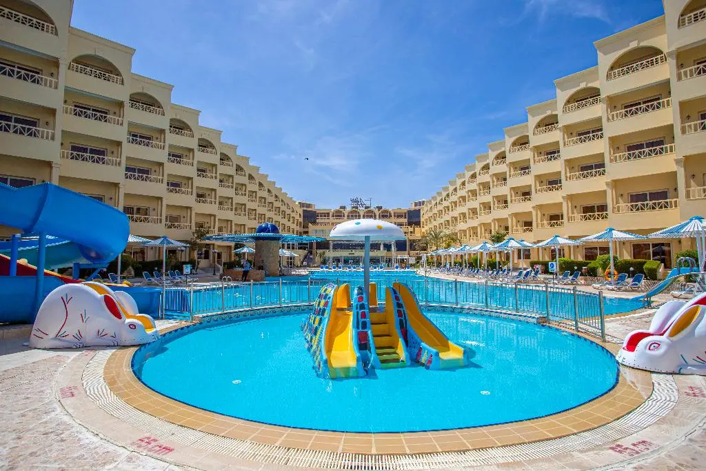 Amc Royal Hotel & Spa