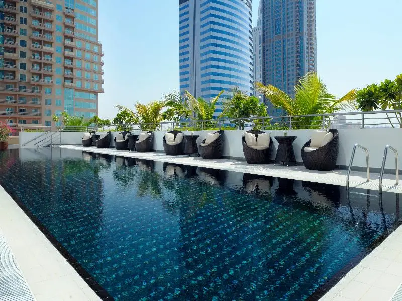 Movenpick Hotel Jumeirah Lakes Towers