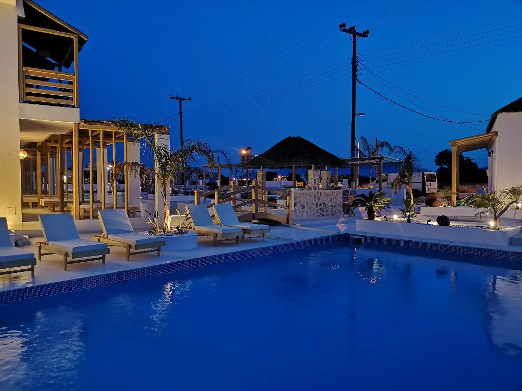 Alia Luxury Suites and Spa