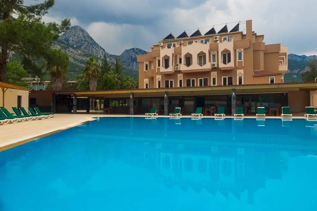 Alexius Beach Hotel