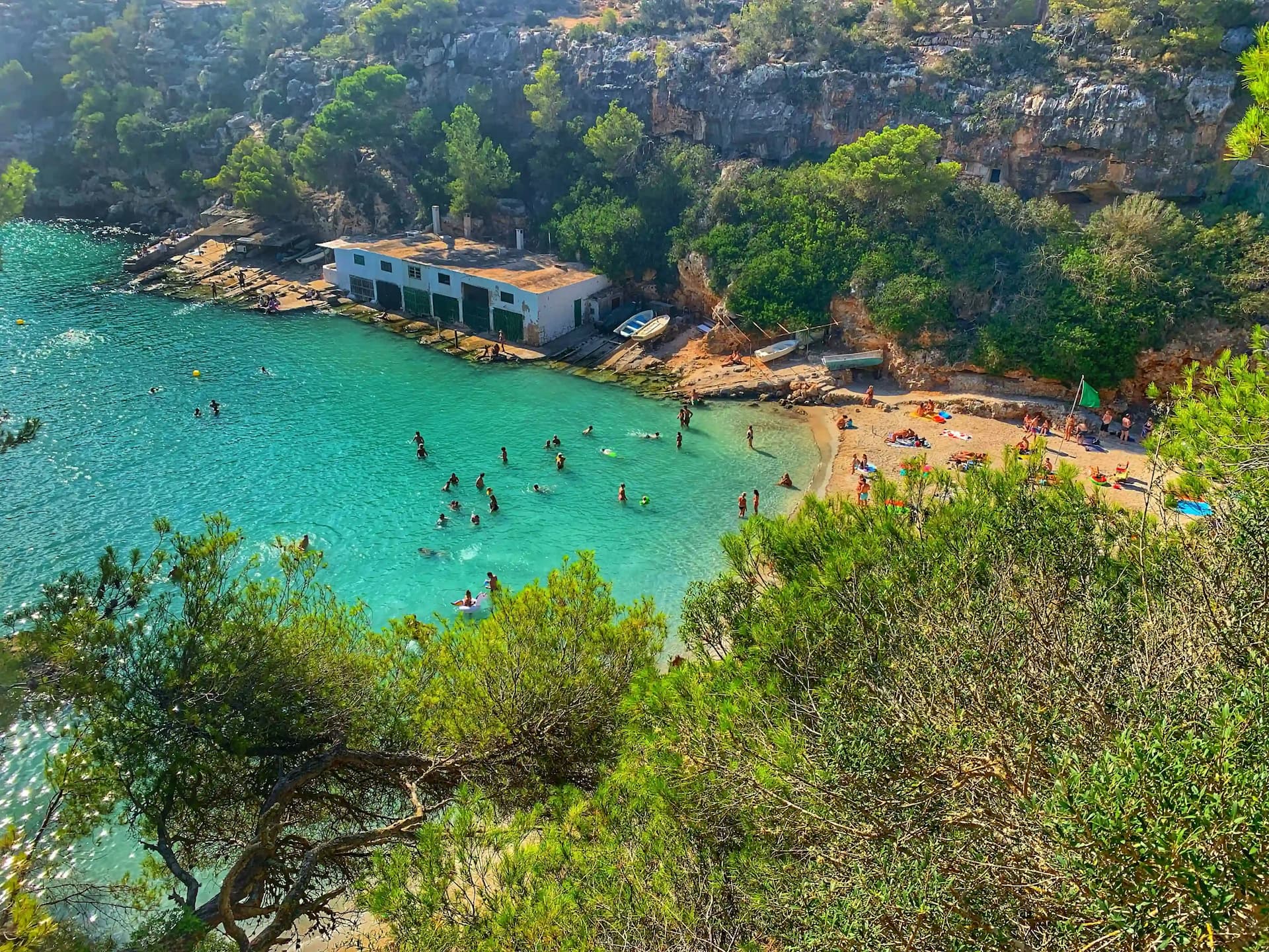 <h3 style="text-align: center;"><strong>Best All Inclusive Resorts Majorca</strong></h3>