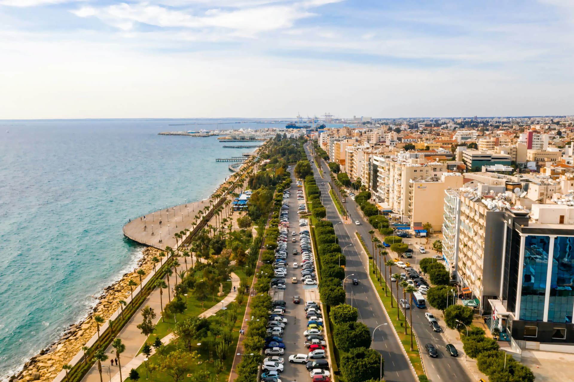 <h3 style="text-align: center;"><strong>Christmas Holidays in the Sun</strong></h3>