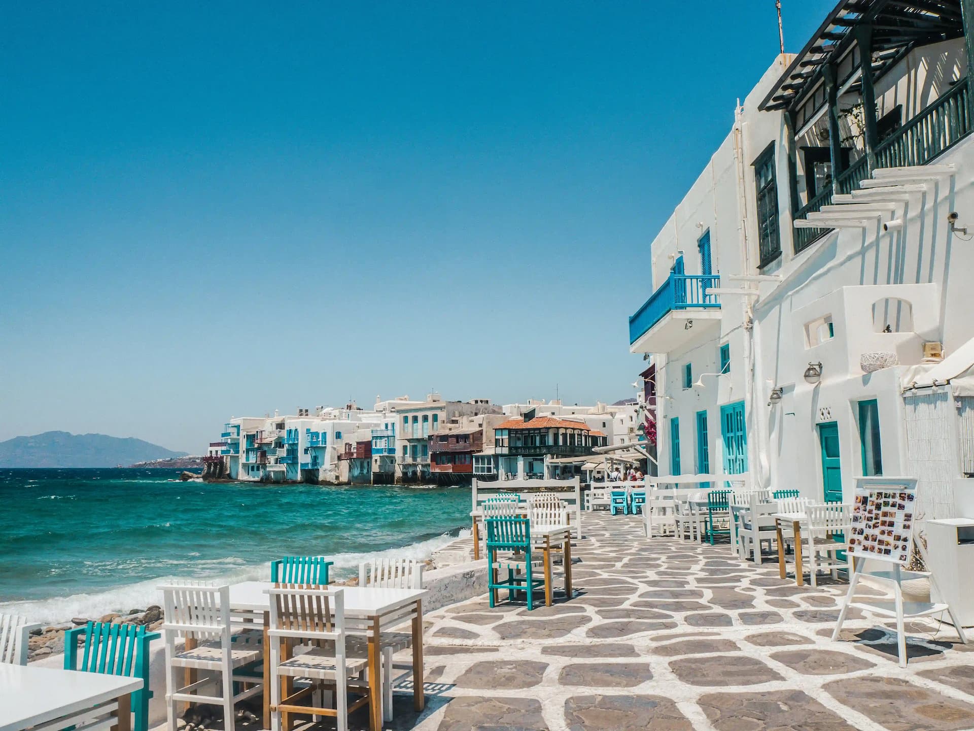 <h3 style="text-align: center;"><strong>Top All Inclusive Hotels in Santorini for 2026</strong></h3>